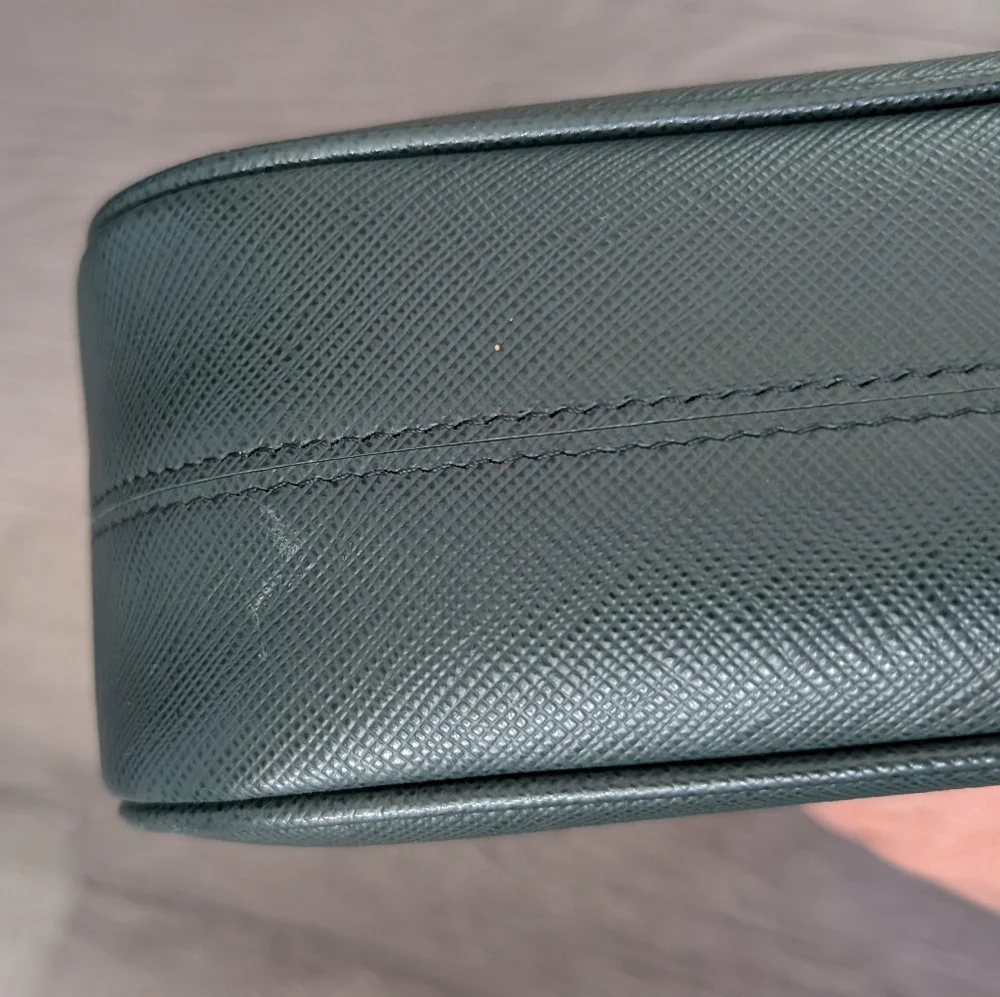 Prada Green Leather Women's Bag - Picture 6 of 6